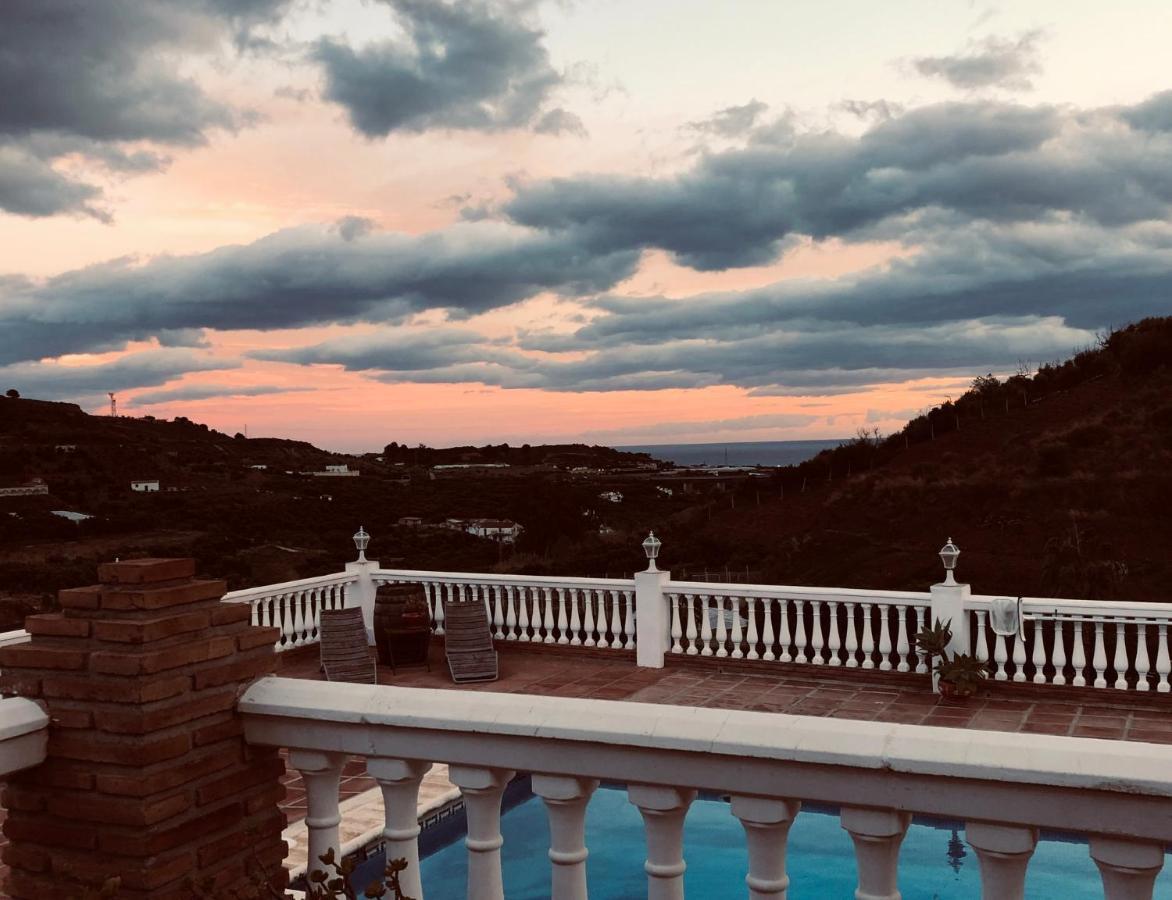 Villa Sunshine Countryside Resort Frigiliana Exteriör bild